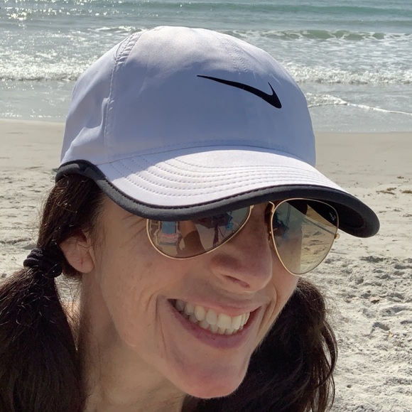 Meet your Posher, Stephanie - Picture 1 of 1